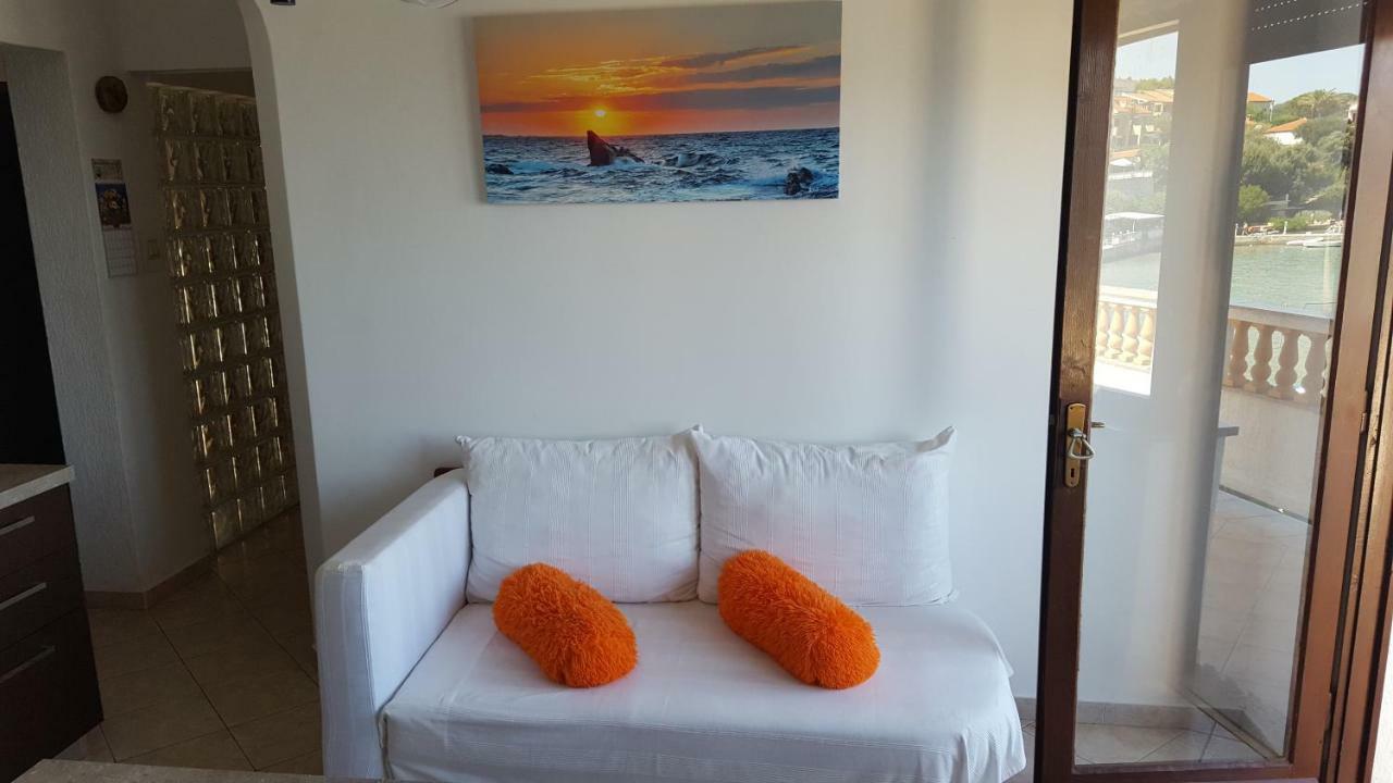 Apartmani Marenda Supetarska Draga Eksteriør billede